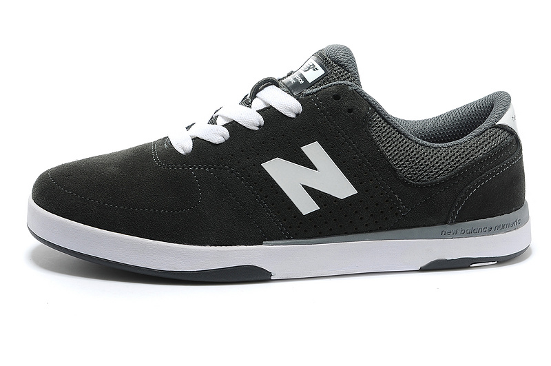 Chaussure New Balance Cuir 479 Basse en Gris Pour Homme